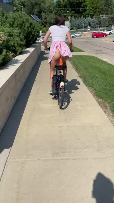 It was a busy day so I had to ride my dildo while commuting to save time