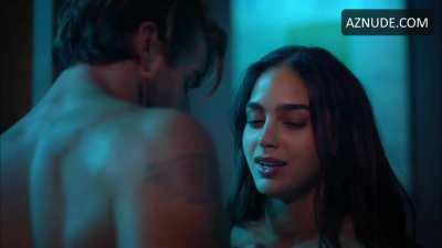 Melissa Barrera Getting her Pussy Eaten Out While Participating in a Orgy.