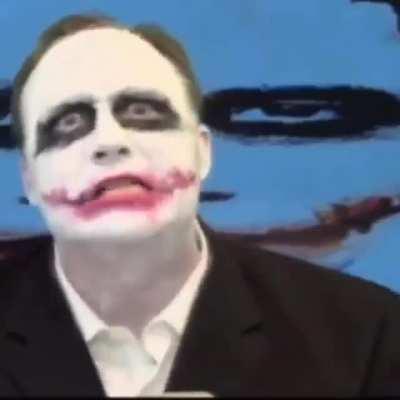 Alex Jones is a Gamer