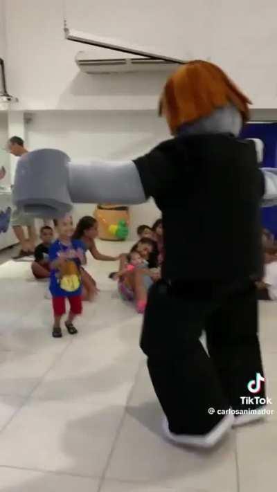 Found the original roblox brithday party video