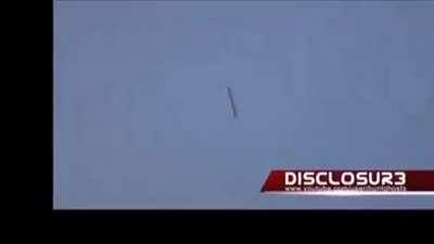 Cigar Shaped UFO Zoom In + Stabilization