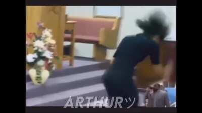 Feliz ano novo seus neonazistas,comunistas,salazaristas🥳🥳