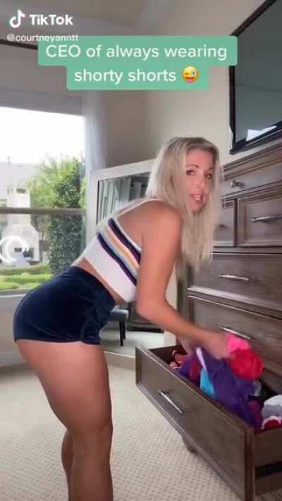 My favorite TikTok MILF