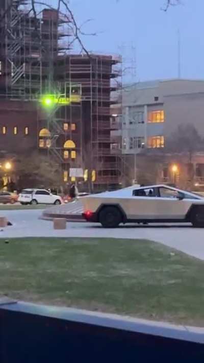 The most sane Cyber Trunk owner