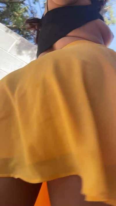 I’m a short skirt, no panties girl