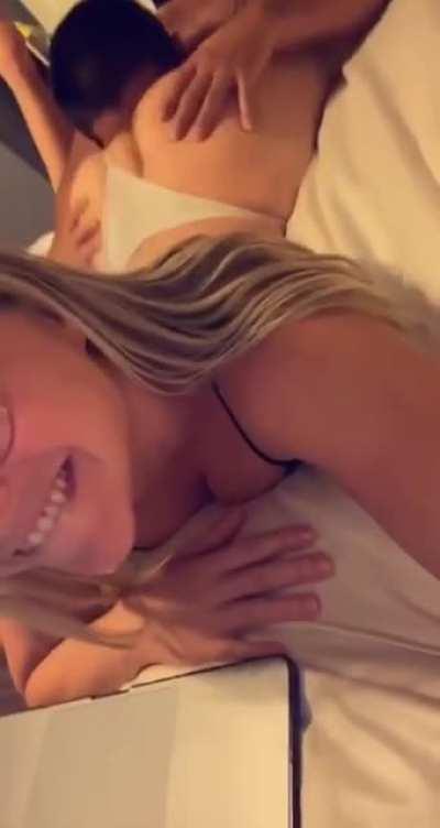 I love that he lets me play games and chill while he eats my ass. 🤤😋