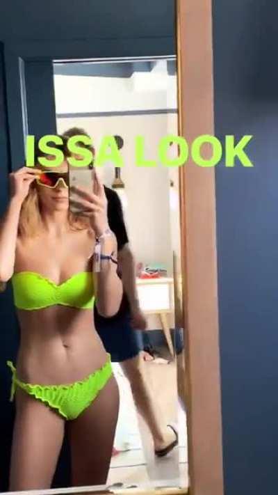 Cool Bikini 👙 😍