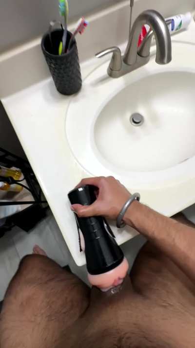 Just a virgin fucking his fleshlight, I can barely control my moans 😩