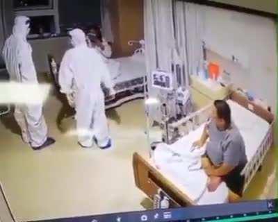 Patient thinks medical staff is a ghost..