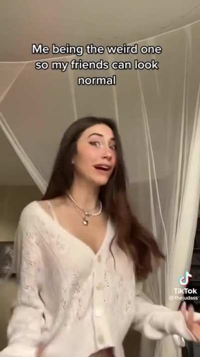 wow I'm so quirky and weird🤪🤪