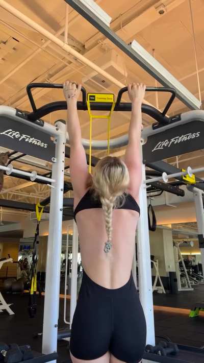 ‘Gym tan laundry’ | IG February 2025