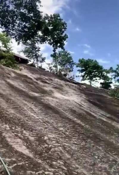 This monk needs no rope