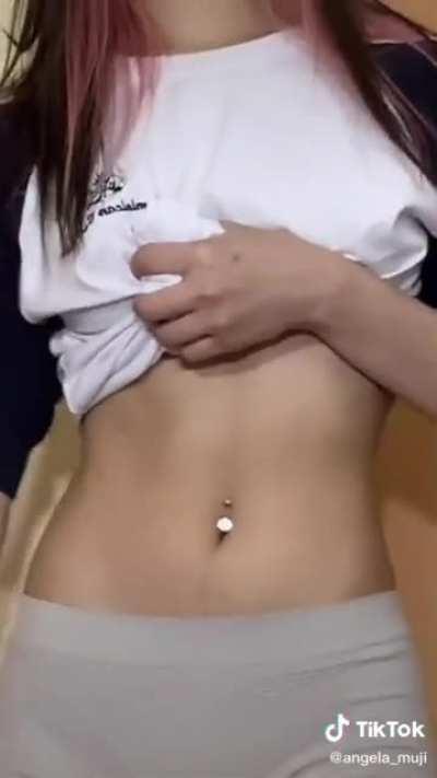 Petite and Sexy 🔥