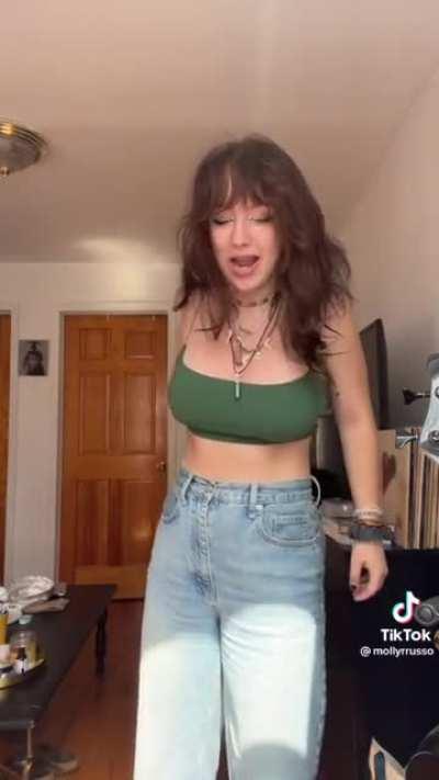 Idk if this counts but she’s definitely nltog