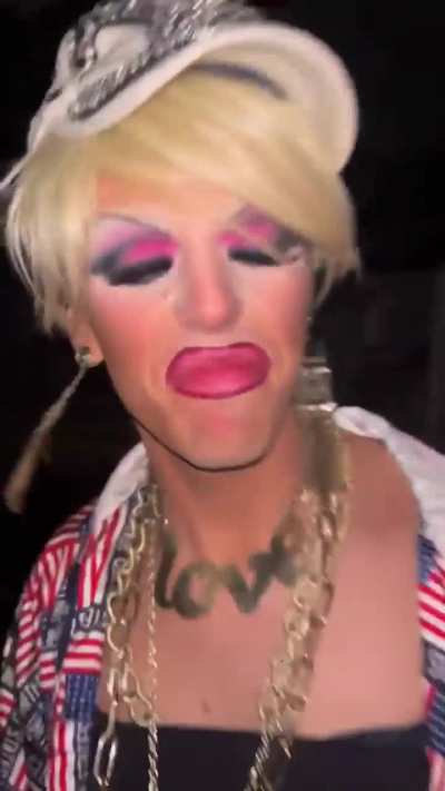 xqc 5 minutes after putting on the maga hat