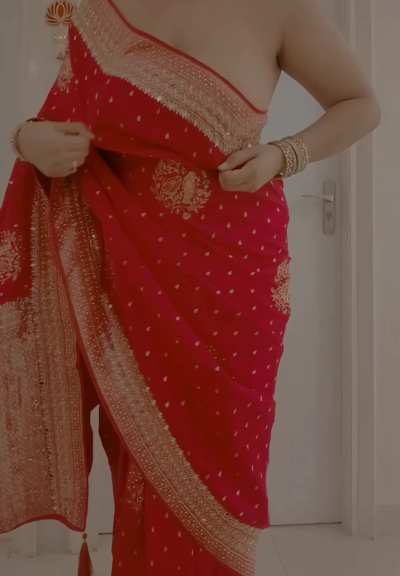 I draped it just for you.. or should I say, undraped? Come on, be honest, How long could you resist unwrapping me? 💖💎