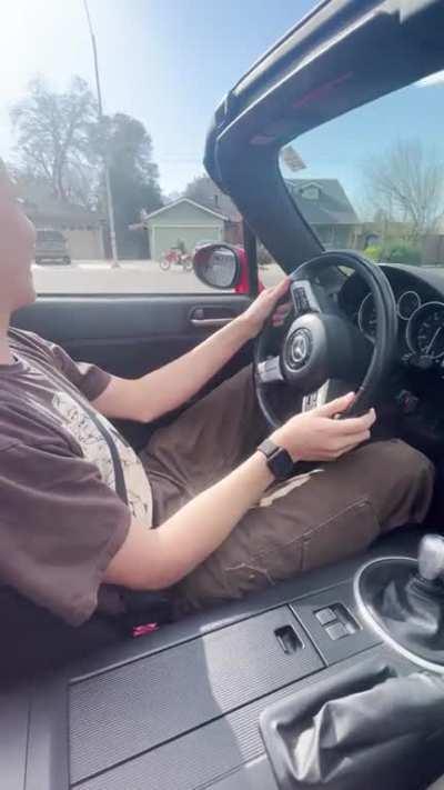 Teaching my freind how to drive manual in my Miata
