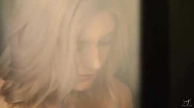 Beautiful Eva Elfie showering