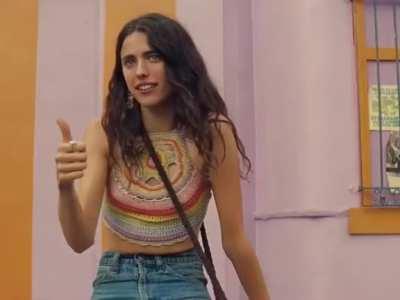 Brad Pitt, Margaret Qualley and Sydney in Once Upon a Time in Hollywood by Quentin Tarantino