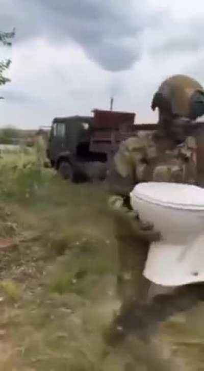 Wagnerite showing off his war trophy