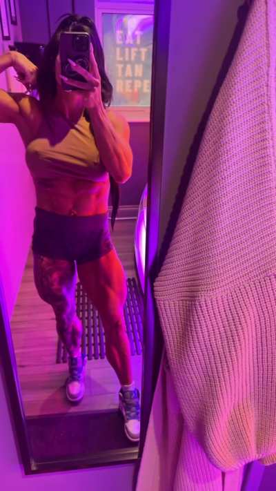 Can i be your muscle mommy?🥵