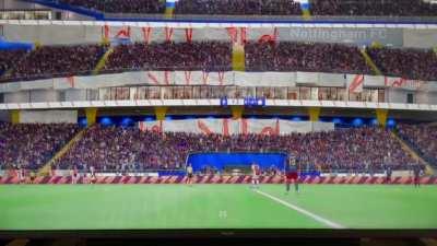 WTF IS THIS?! After a mistake from me he scores the 1-2 , and then he pauses and while I’m forced to wait he scores the 2-2.