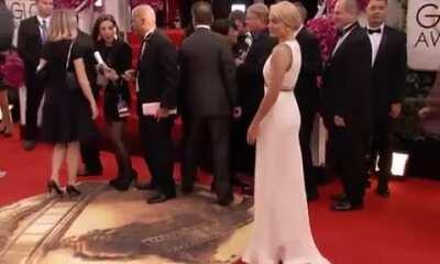 Posing at Golden Globes 2014