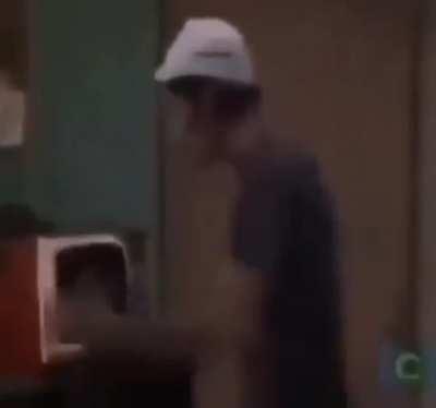 TheVirginZone - Video #6279