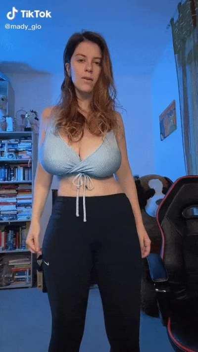 massive hangers monsterjuggs epic clevage