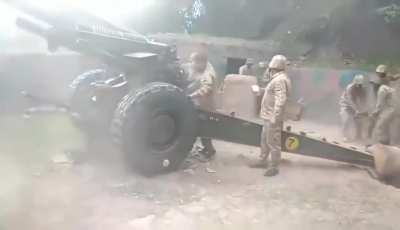 M114 howitzer team from the Pakistani 12th Infantry Division at work on the Line of Control, 2025 India-Pakistan conflict (music from source)