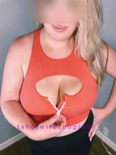 Come see me take this all the way off…😈😘