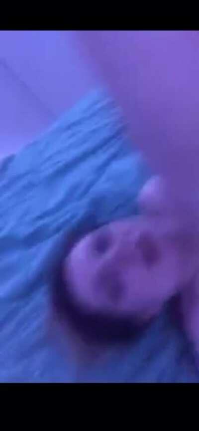 She doesn’t know her ass from a hole in the wall.😂