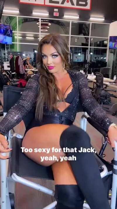 Mandy Rose is too SEXY!