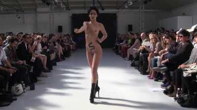 Charlie Le Mindu's Spring/Summer collection 2012 [x-post r/NakedOnStage]