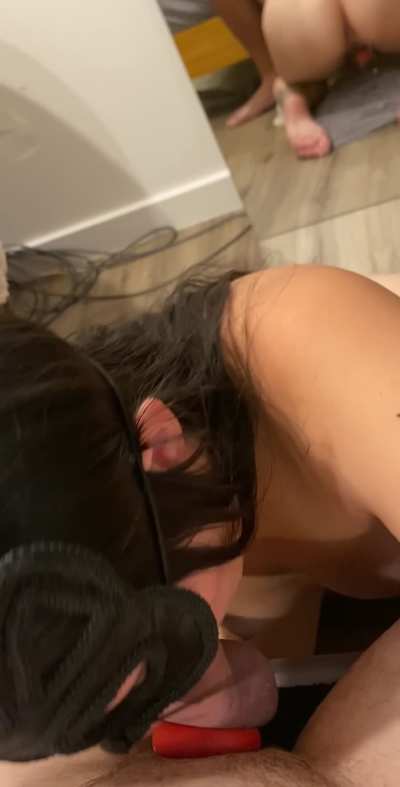 Giving head makes me squirt so hard 🫠