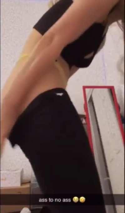 new best arianna flowers tele $5 dm me asap