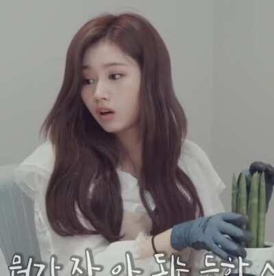 200923 - Sana being like ...