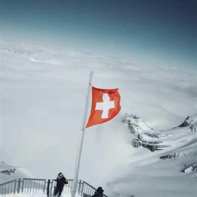 Flying on top of the world (@nicolas_gaillard)