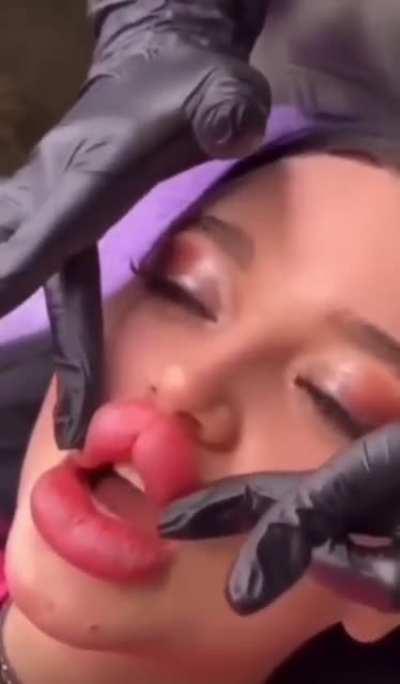 To look sexy… 😂🙈☠️☠️☠️