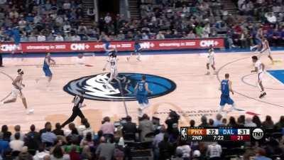 [Highlight] Porzingis gets the block on McGee then throws down the alley oop slam from Kleber on the other end!