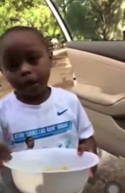 These liln bold my momma would of slapped tf outta me 😂😂