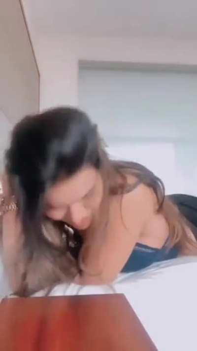 Insta influencer nip slip 