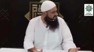 Me reading the recent discord drama of my favorite political streamer