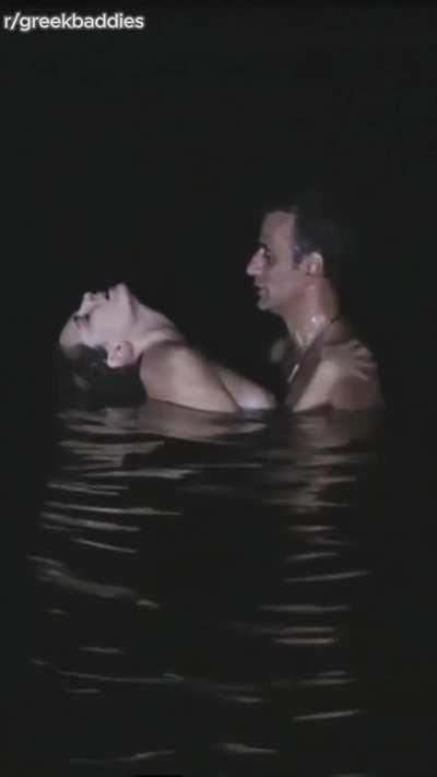 Theofania Papathoma - Mavros Okeanos (1999) 🍒💦