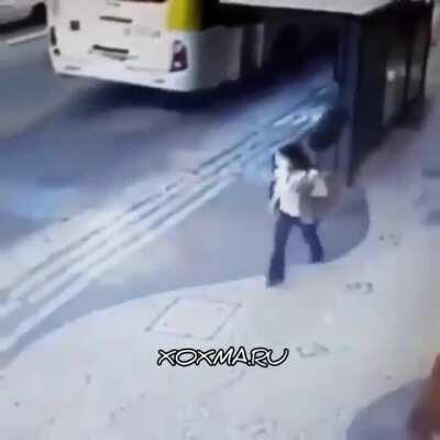 watch out Watch Out WATCH OUT OHH!