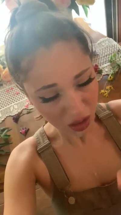 [discord](dm me) looking for long-term sub, who loves gentle dom and romantic vibes, who can feed and you know you wanna be her