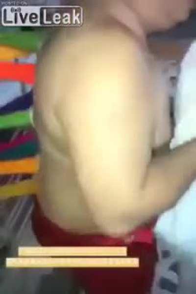 oq o muca fez com o seu pai