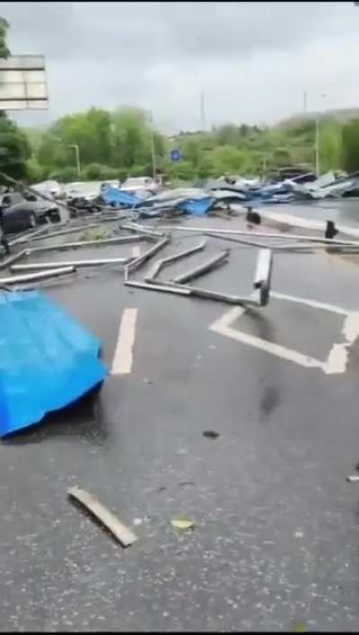 洼地特色：雨后小事故