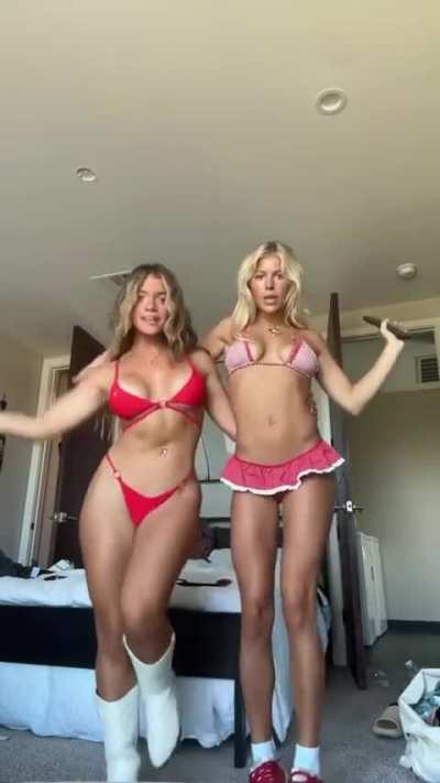 Kayla n friend in boutinela ❤️🔥