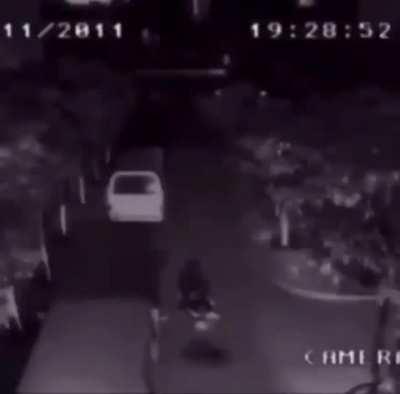 Doboys getting ads each stream